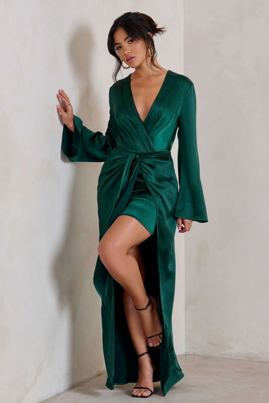 Dresses * | Patricia | Green Extreme Plunge Long Sleeve Maxi Dress With Tie Detail Club L London Outlet